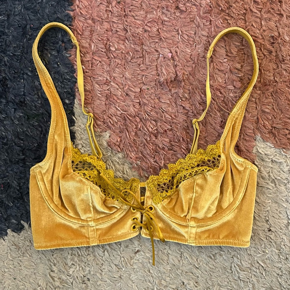 Savage X Fenty bra 32C
